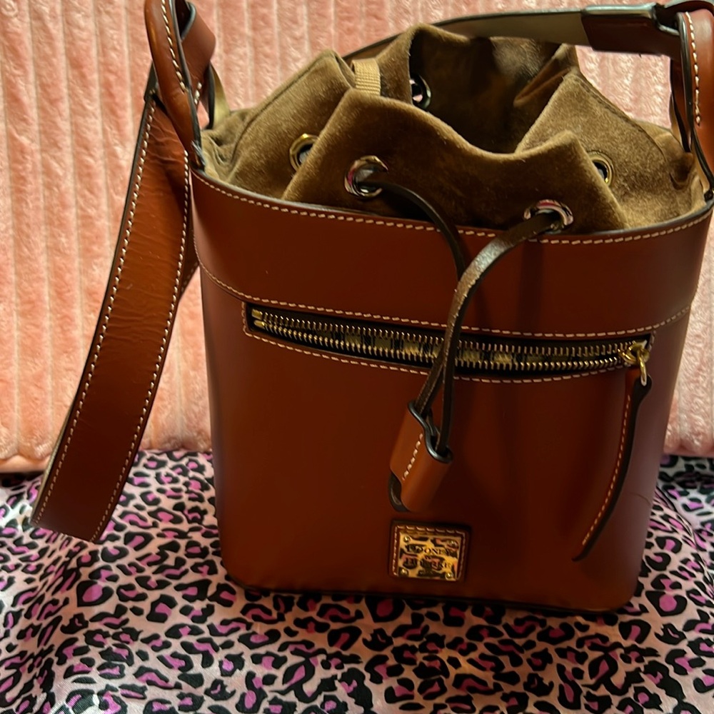 Dooney & Bourke purse